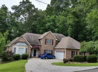 106 Redwood Rd, Clinton, TN 37716