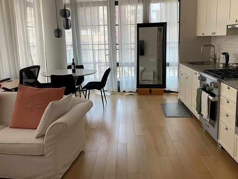 50 W 30th St #8C — Photo 1