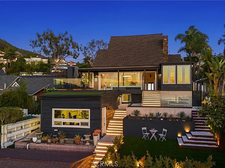 739 Manzanita Dr — Photo 2