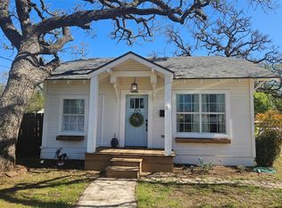 704 Avenue J, Brownwood, TX 76801