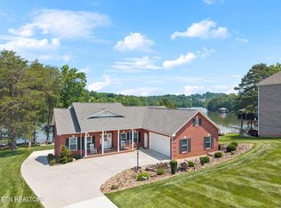 1751 Cherokee Ct, Maryville, TN 37801