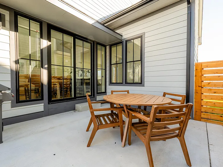 269 Waters Edge Dr — Photo 29