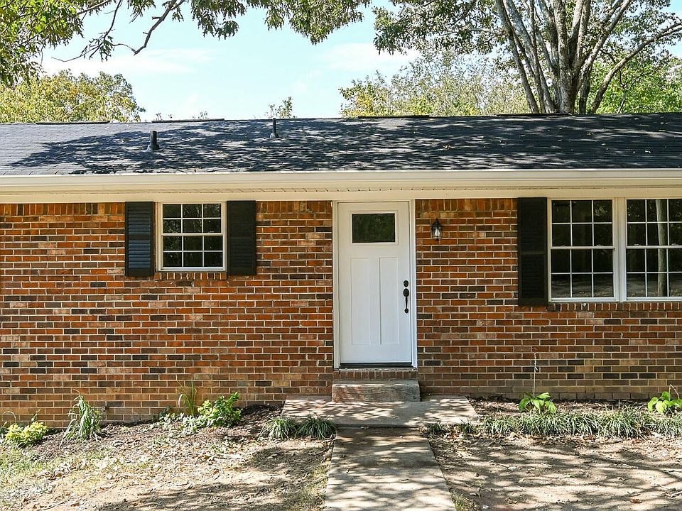 1st image of 3476 Crawford Dr SE