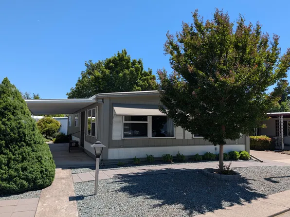 2252 Table Rock Rd Space 17, Medford, OR 97501