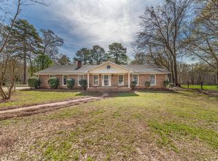 55 Silver Lake Dr, Mansfield, GA 30055