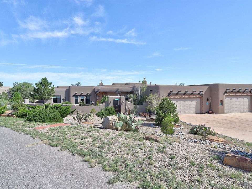 1st image of 2 Third Mesa Ct