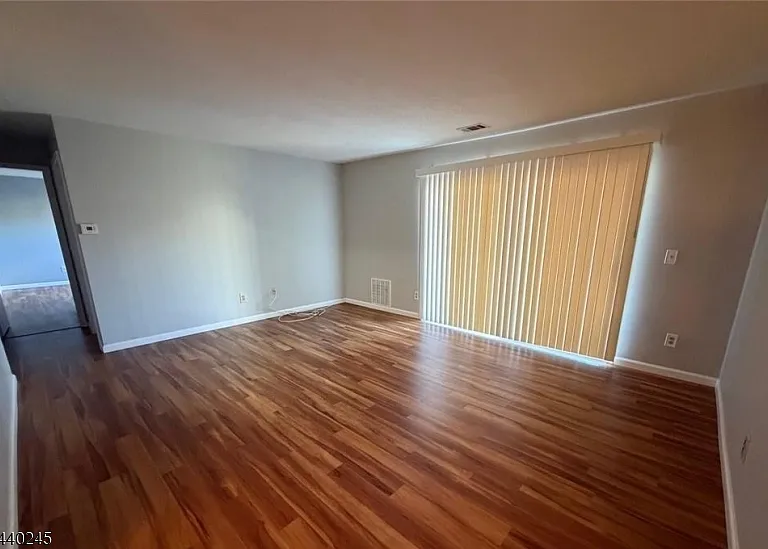 601 Sunshine Ct — Photo 5