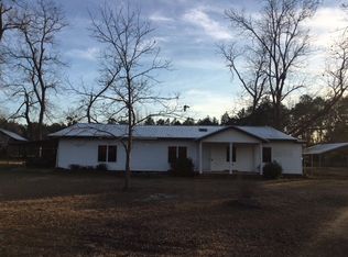 525 Dave Bishop Sr Rd, Fitzgerald, GA 31750