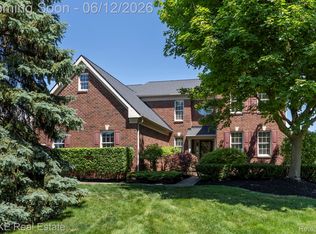 15396 Bay Hill Dr, Northville, MI 48168