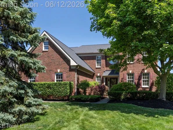 15396 Bay Hill Dr, Northville, MI 48168