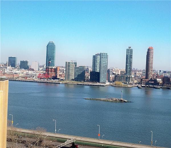 1st image of 5 Tudor City Pl APT 1530