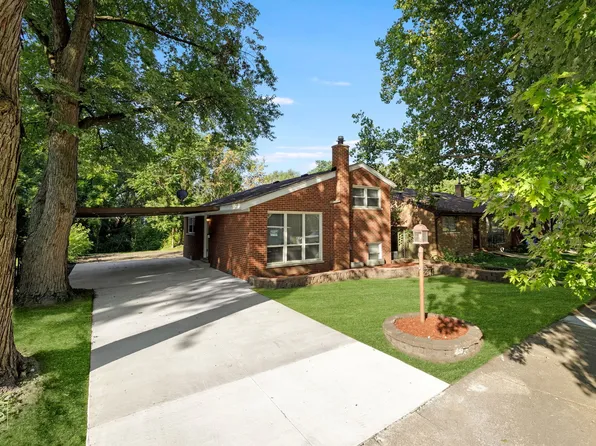 2941 Everett St, Blue Island, IL 60406