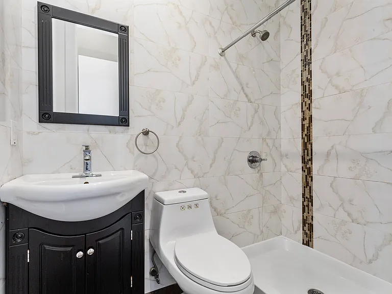 253 Hart St #2L — Photo 14
