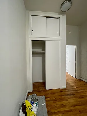 Rented by HOLTON REAL ESTATE INC. | media 14