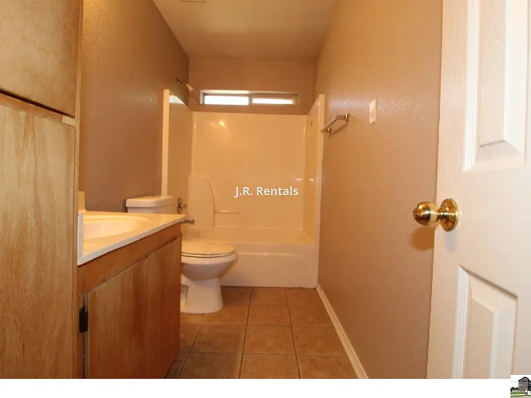 304 Jeff Gordon Dr #A — Photo 18