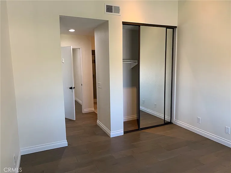 311 Stanford Ct — Photo 9