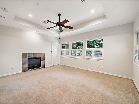 5th image of 137 Pamellia Dr