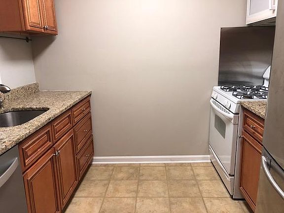 3rd image of 880 College Pkwy #30