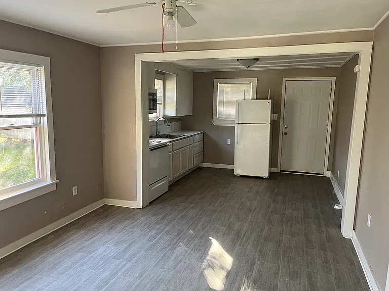 3435 Martin St #A — Photo 3