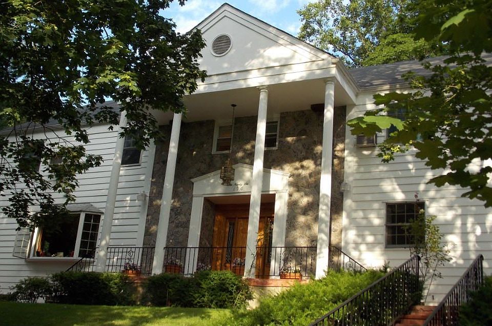 1st image of 196 Oakland Ave