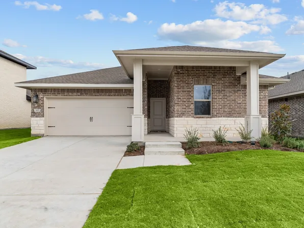 1421 Richardson St, Howe, TX 75459
