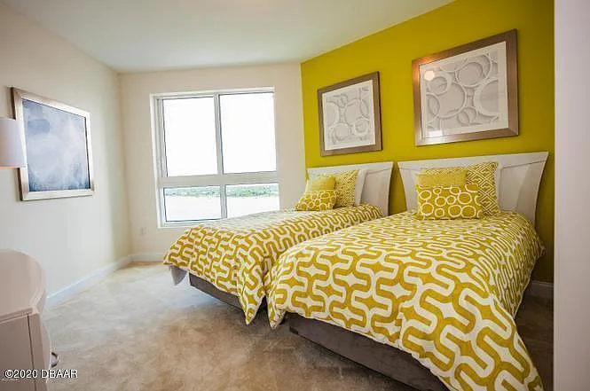 241 Riverside Dr #2204 — Photo 11