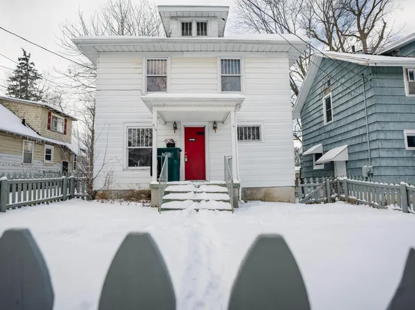 919 Princeton Ave, Lansing, MI 48915