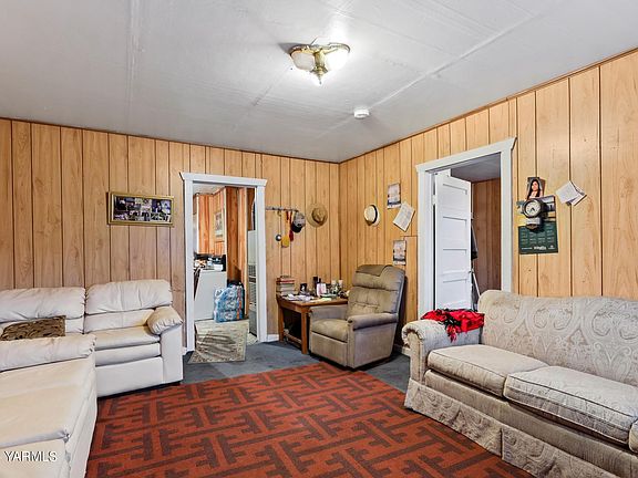 4th image of 806 N 20th Ave