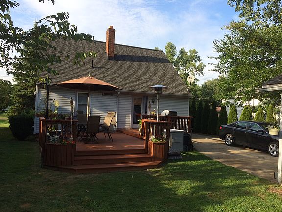 4th image of 10701 Lawndale Dr