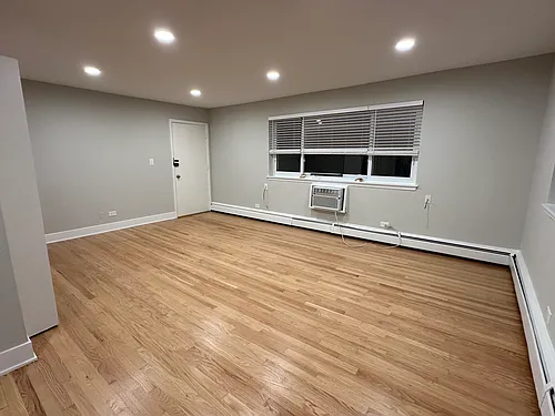 1420 W Estes Ave #2E Photo 1