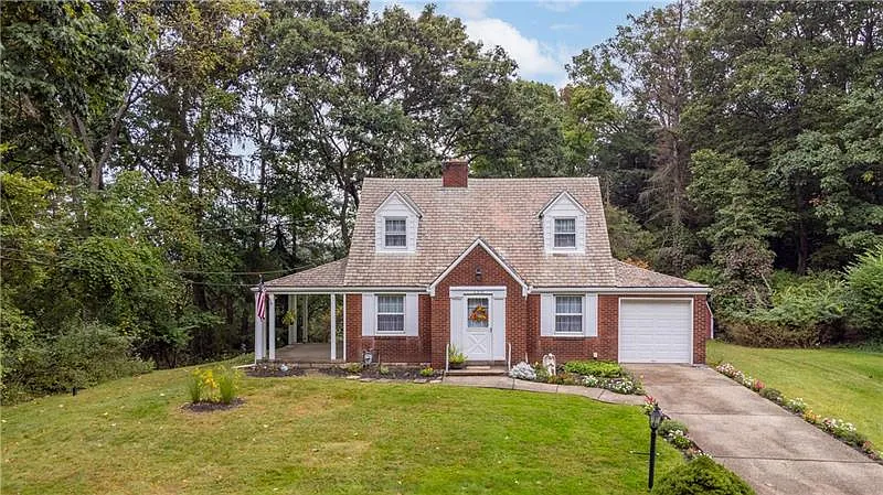 150 Ridgewood Rd photo 1