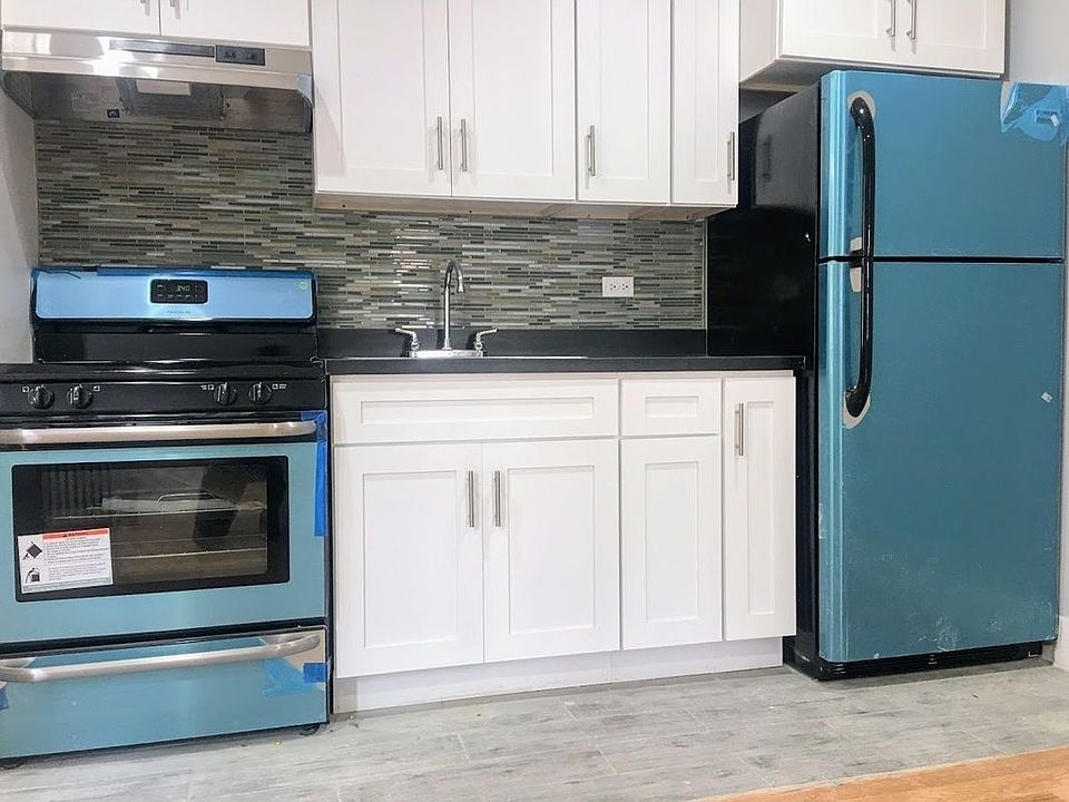 1st image of 2371 2nd Ave #2