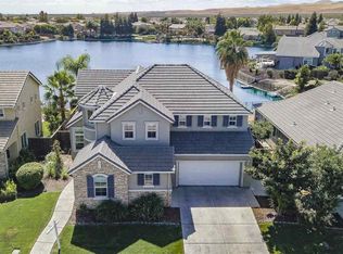 1420 Oasis Ln, Patterson, CA 95363
