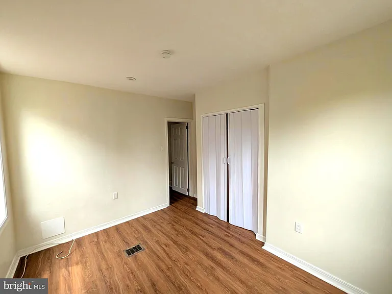 5609 Walton Ave — Photo 12