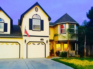 1104 N University Ct, Visalia, CA