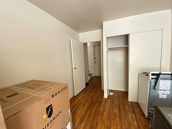 5th image of 329 E 63rd St APT 4G