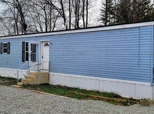 6 Cedar Ln, Winchester, NH 03470