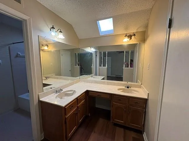 4551 Pine Top Cir E — Photo 11