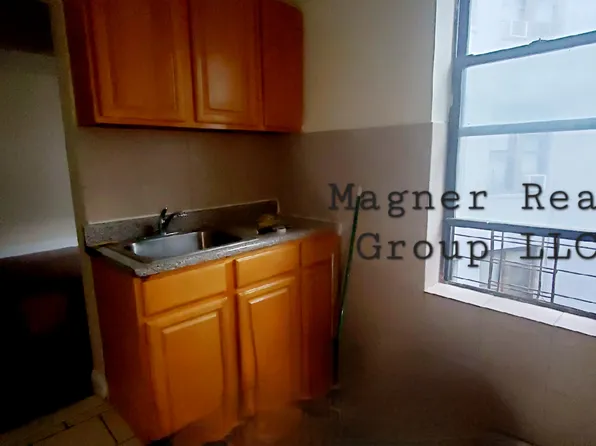 8113 20th Avenue C1 image 3 of 8