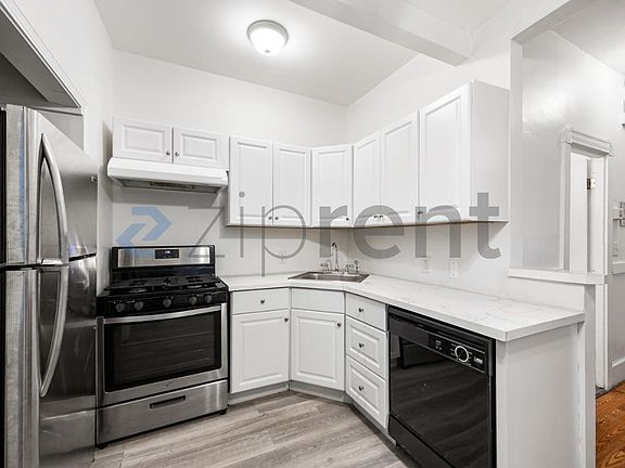 2nd image of 34 Cunard St