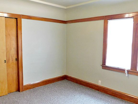 4th image of 2855 N 50th St #2857