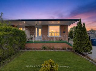 3289 Victory Cres, Mississauga, ON L4T1M1