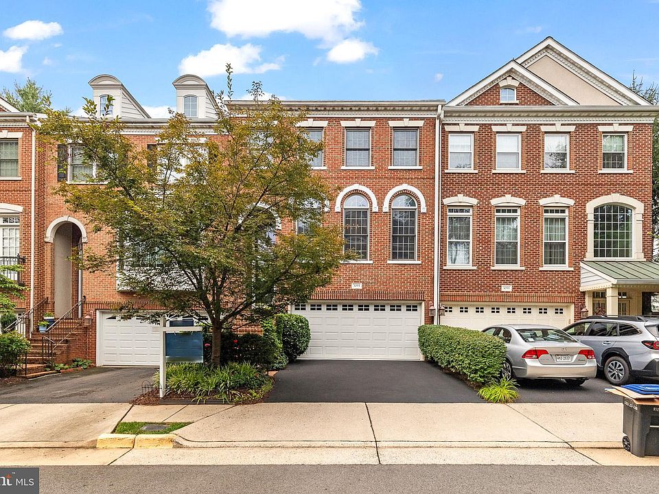 1st image of 3093 McKinnon Way