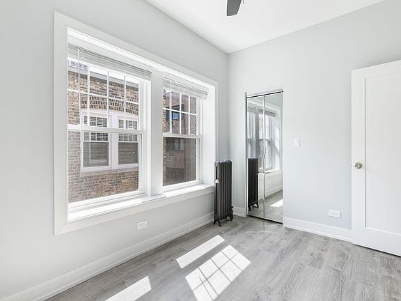 3rd image of 6055 N Winthrop Ave #3