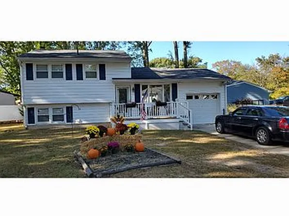 215 Old Mill Dr, Cape May, NJ 08204
