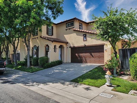 3rd image of 200 Dragonfly Cir