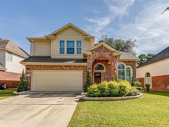 3rd image of 16138 Hollow Rock Dr