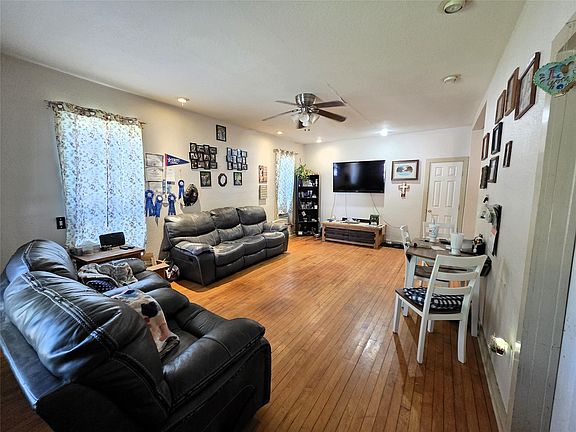 2nd image of 1608 Durham Ave
