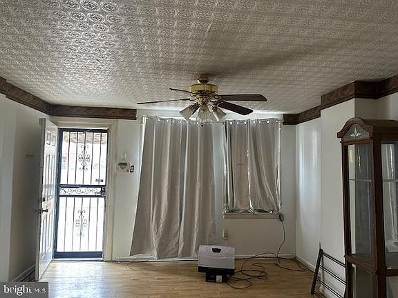 3rd image of 1749 W Seybert St