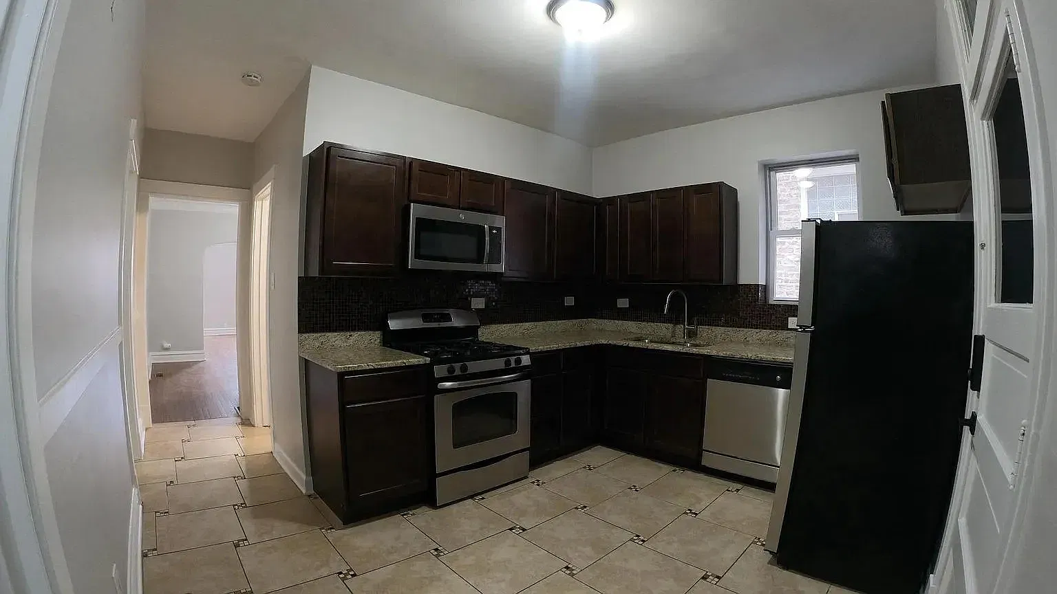 2 bed, 1400 sqft, $2,795 — Photo 3